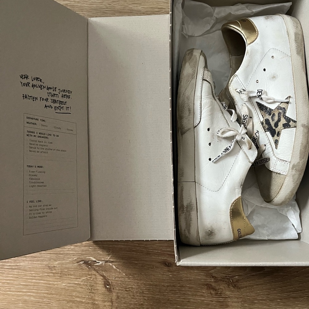 Golden Goose White and Gold Men's Sneakers with Leopard Star